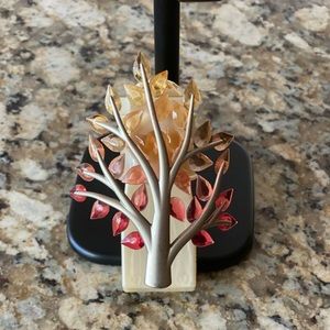 Bath & Body Works Tree with leaves Wallflower Plug-in